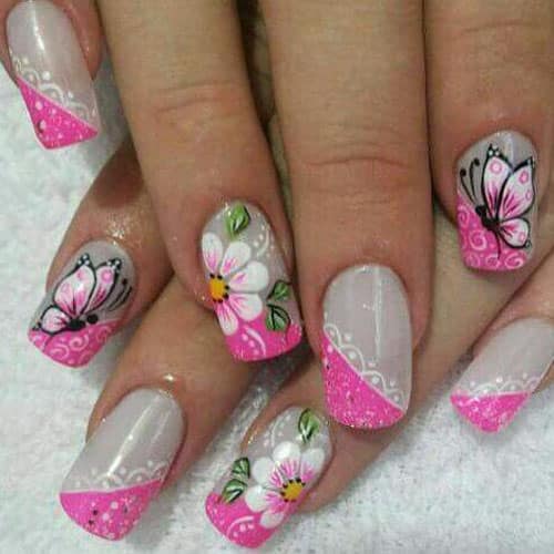 Uñas decoradas con flores