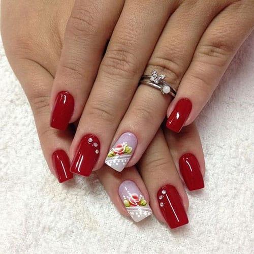 Uñas decoradas con flores