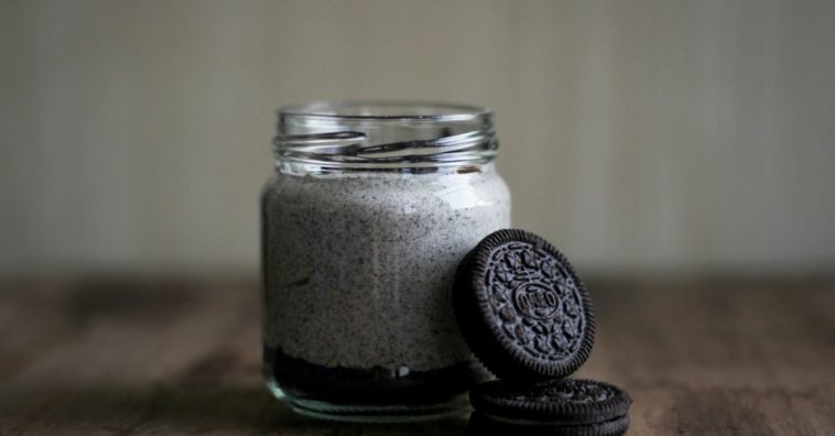 Postre de queso con galletas Oreo