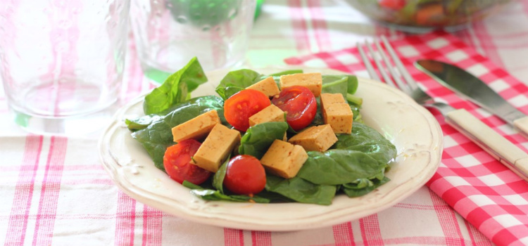 ensaladas completas como plato unico espinaca tofu