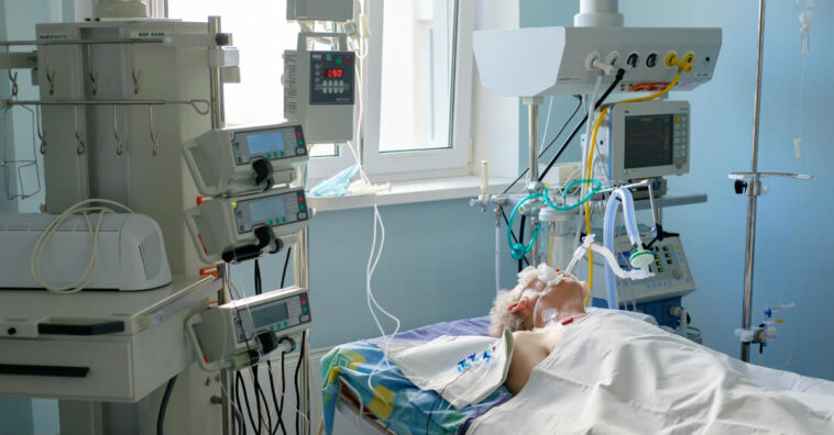Preferiría haber muerto, dicen pacientes recuperados de la covid-19