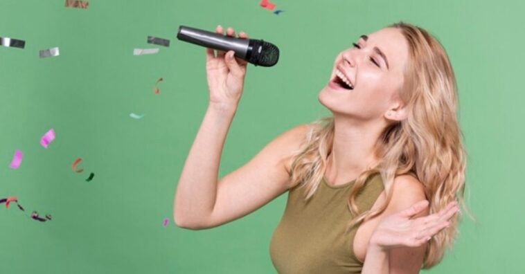 Las personas que adoran cantar tienen el corazón más feliz