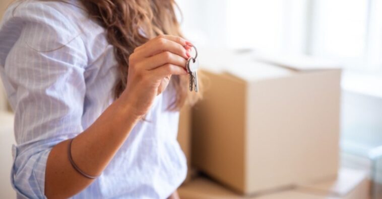 Consejos de seguridad para las mujeres que viven solas