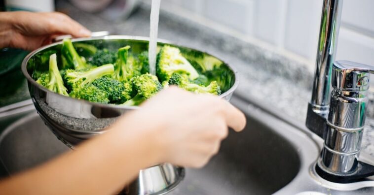 Cómo lavar el brócoli para que quede libre de gusanos
