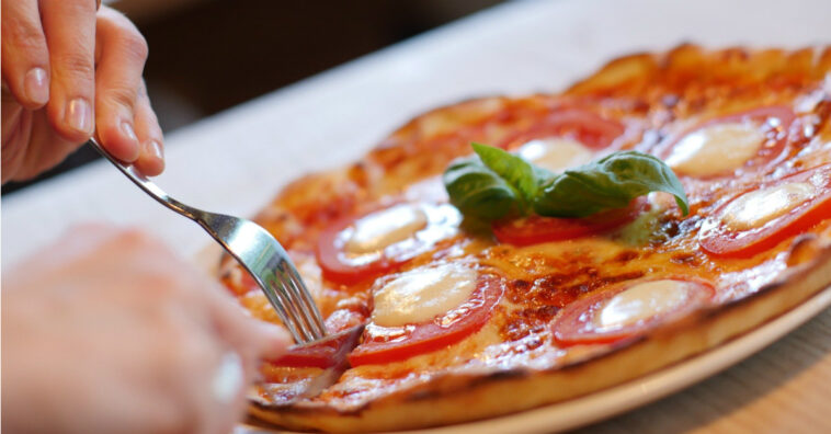 ¿Cuánto deporte necesitas hacer para quemar una pizza?