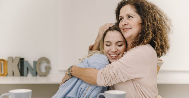 Frases que una madre dice y que destruyen la autoestima de su hija