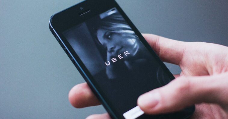 Uber deja la carrera más cara