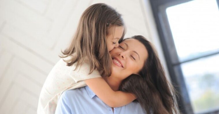 La sociedad castiga más a las madres que son solteras que a aquellos padres que están ausentes