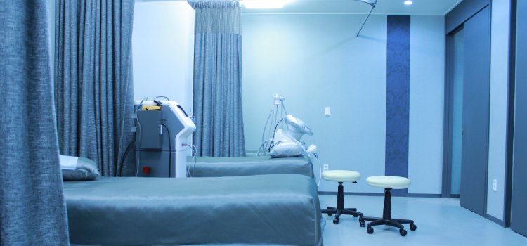 Las cortinas de privacidad de los hospitales pueden albergar germenes experimento
