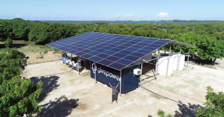 Se instala en Kenia la primera planta solar que convierte el agua de los océanos en potable