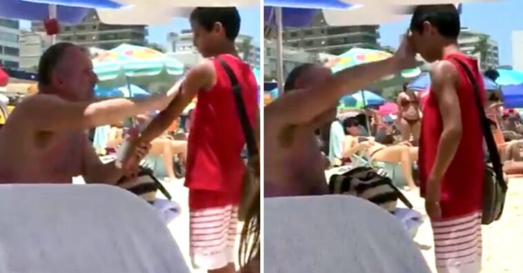 hombre le aplica protector solar a un nene que vendía dulces en la playa