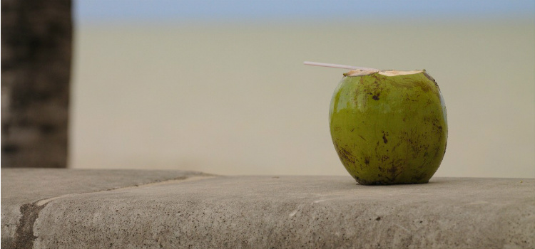 agua de coco contraindicaciones