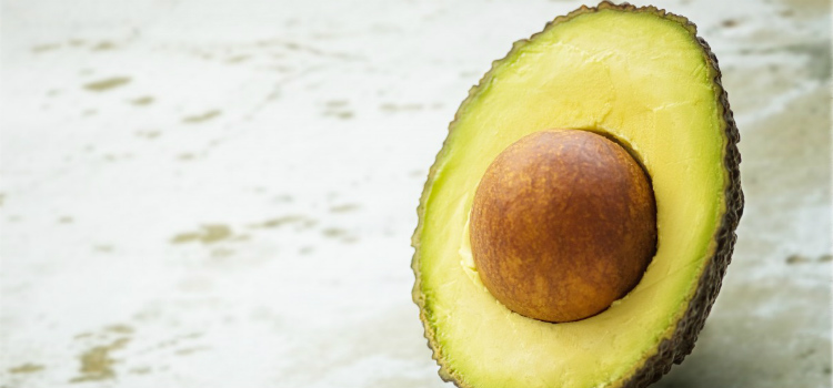 alimentos ricos en vitamina e aguacate