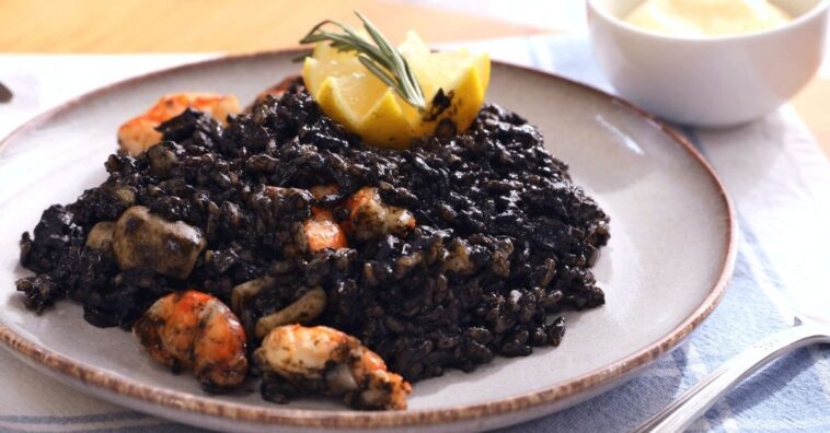 arroz negro con calamar