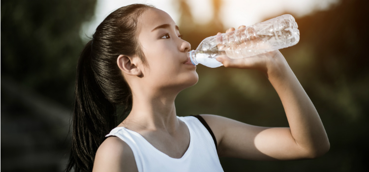 beber agua