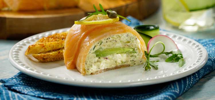petiscos com queijo de salmão