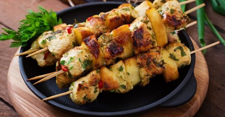 brochetas de pollo a la miel