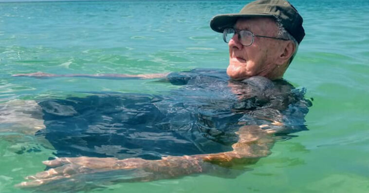 conoce el mar a los 93 años por primera vez