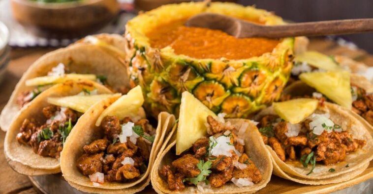 corona de tacos al pastor