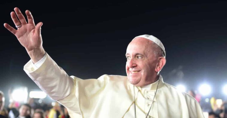 Papa Francisco crea una polémica