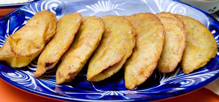 empanadas de platano frijoles