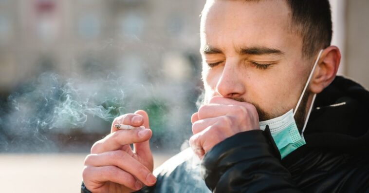fumadores se ven menos afectados por la covid-19