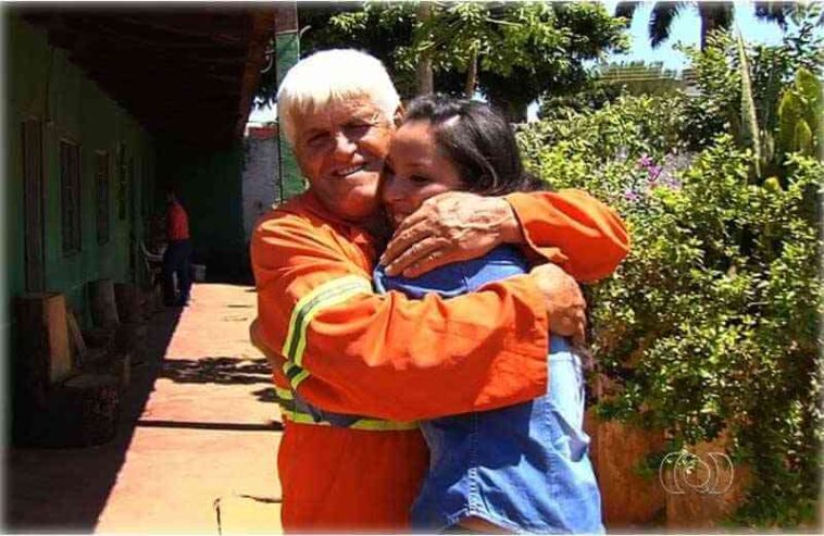 barrendero cría a su hija solo y ahora esta se va a graduar en medicina