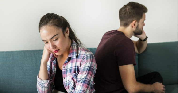 hábitos masculinos que sugieren que un matrimonio está en crisis