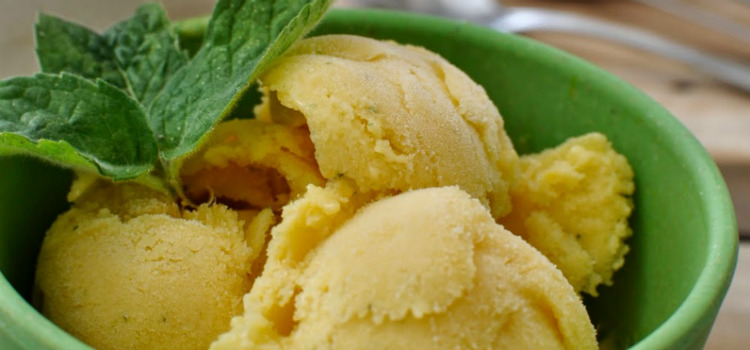 helado casero mango y menta