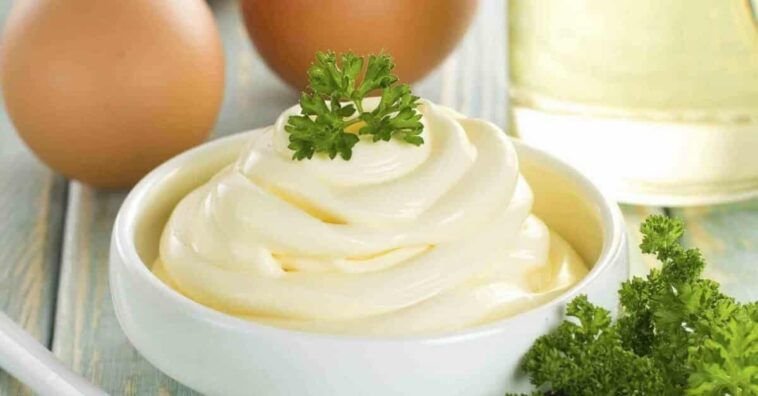 mayonesa ayuda a eliminar los piojos
