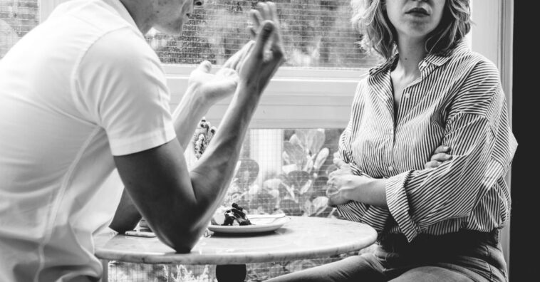 Marido le confiesa a su esposa que se hizo una vasectomía después de 29 pruebas de embarazo negativas
