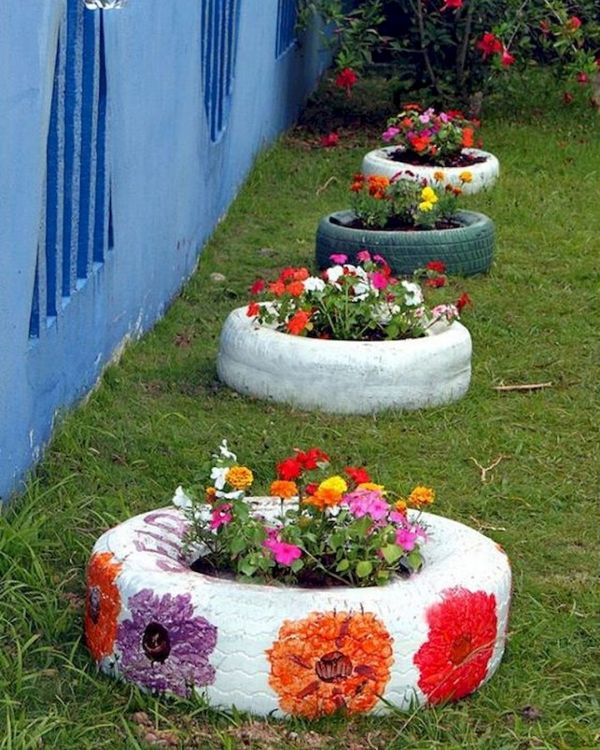 ideas para adornar tu jardín con objetos reciclados