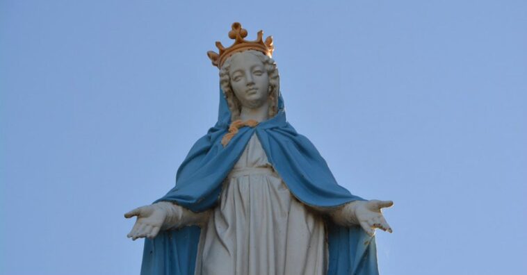 oración de María sigue adelante