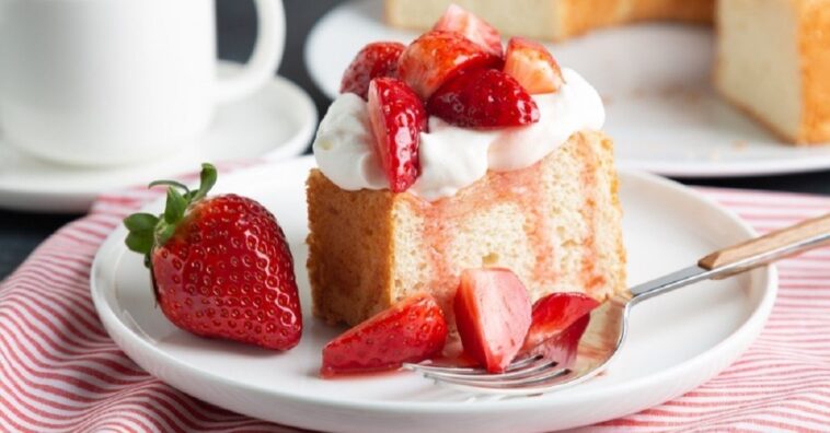 pastel de avena con fresas y queso crema