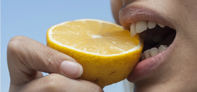 propiedades del limon dientes