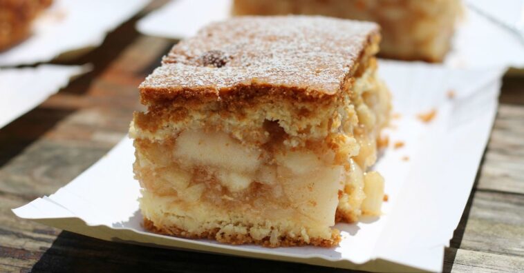 tarta de manzana en la licuadora