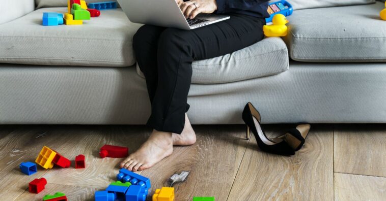quitarse los zapatos antes de entrar en casa