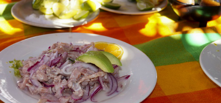 tiritas de pescado con pez vela