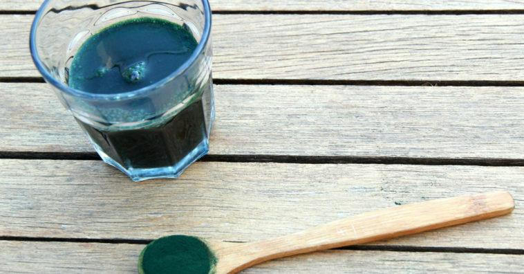 tomar espirulina