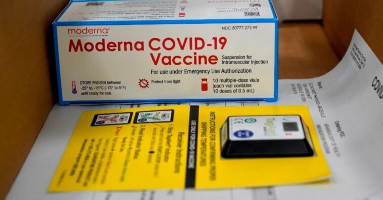trabajador de limpieza arruina un total de 1.900 dosis de vacunas contra la covid-19